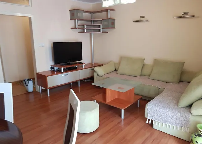 Petrov In Downtown - Center 70m2 Lejlighed *